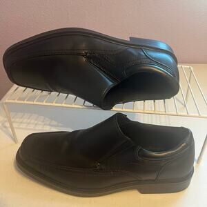 Dockers leather men’s dress shoes memory foam slip on size 13W
